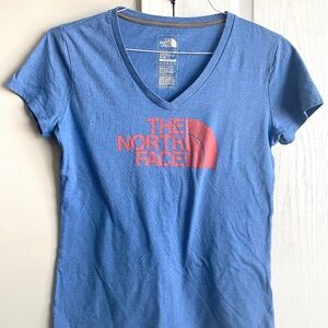 The North Face Women's Classic Fit V Neck T-shirts Size M